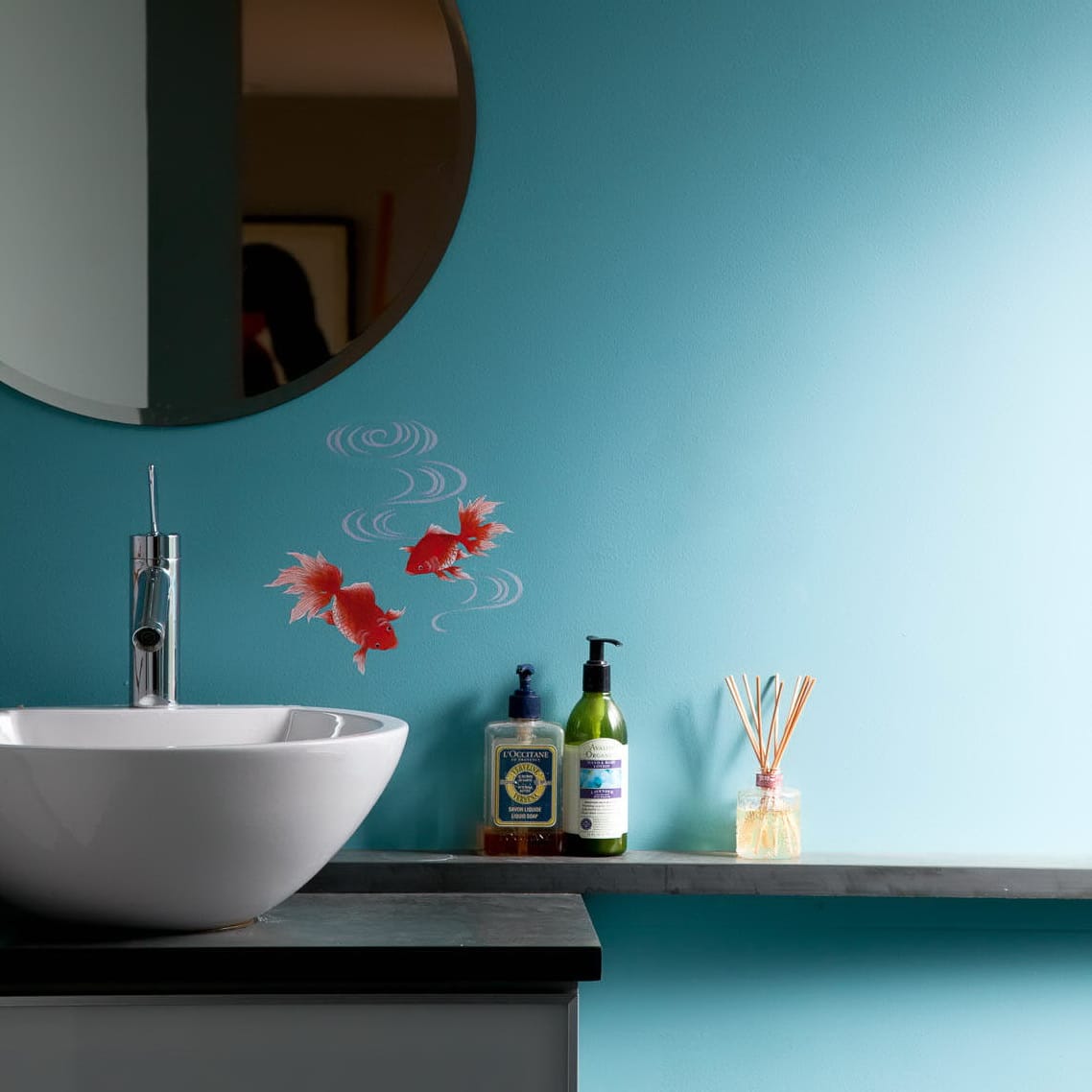 Detail koupelnové dekorační malby