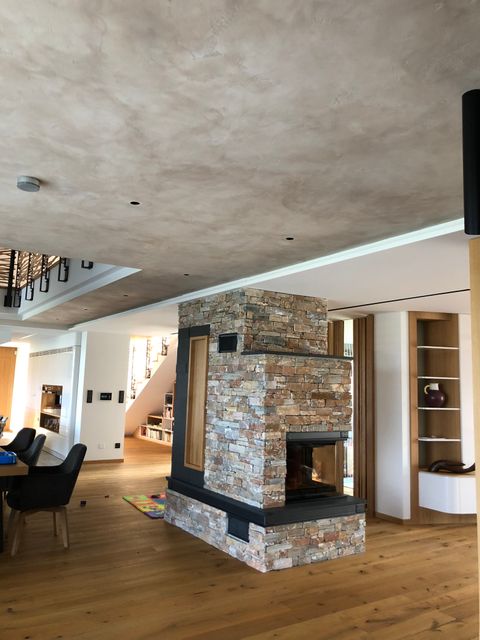 Reference Dekoračních Stěrek 105